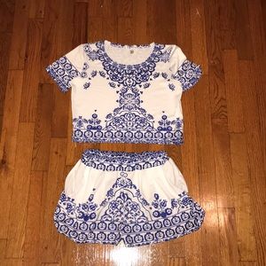 Two piece set